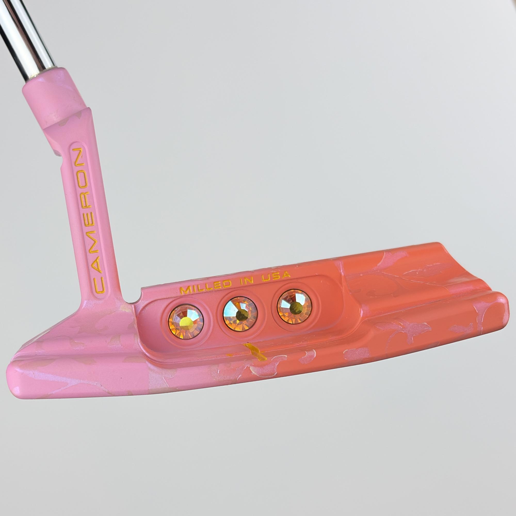 Back of the custom painted Newport 2 Plus, the wide flange in pink with three gold cavity dots and the plumbing neck in pink.